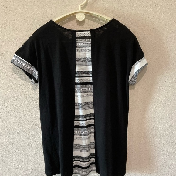 Chico’s Zenergy Back Striped Short Sleeve Tee Foiling on Front - Size … - Picture 2 of 11